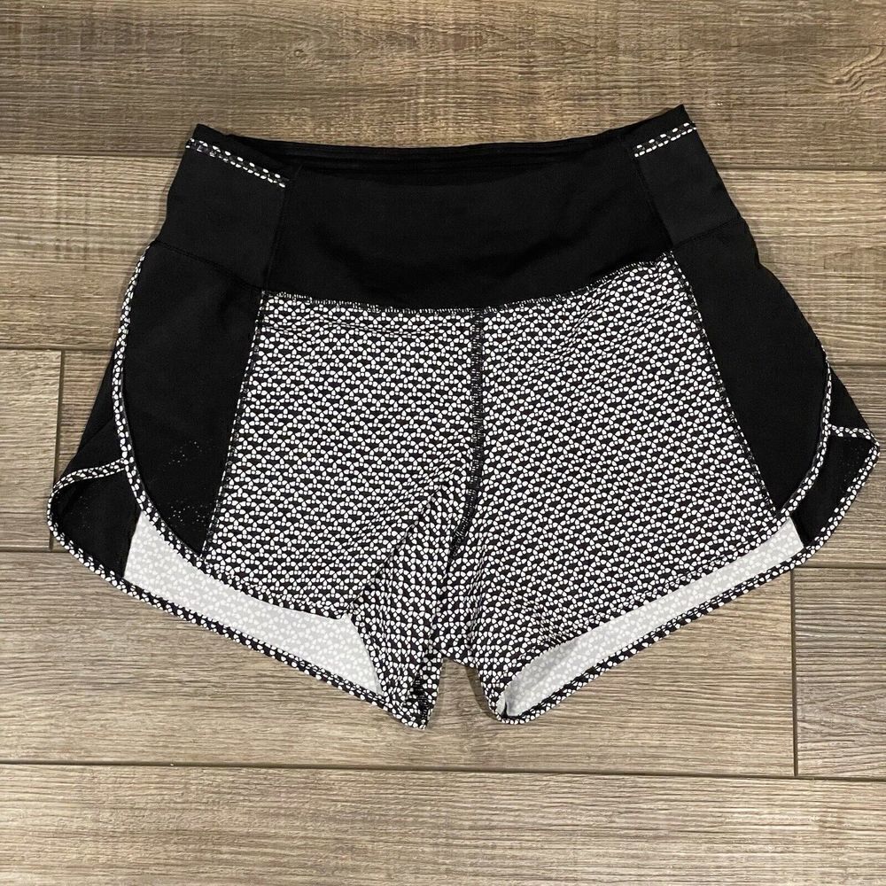 Lululemon Real Quick Perforated Shorts Monochromatic Black White Running Size 4 - Picture 2 of 14